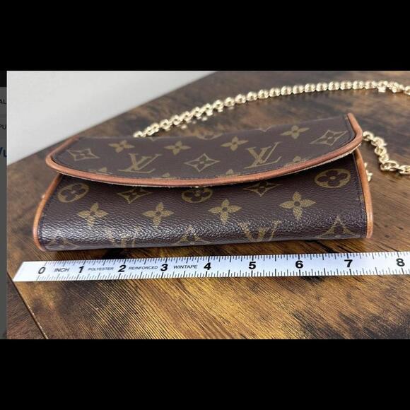 Louis Vuitton Monogram Twin Pochette (LVXX200) - Picture 8 of 12